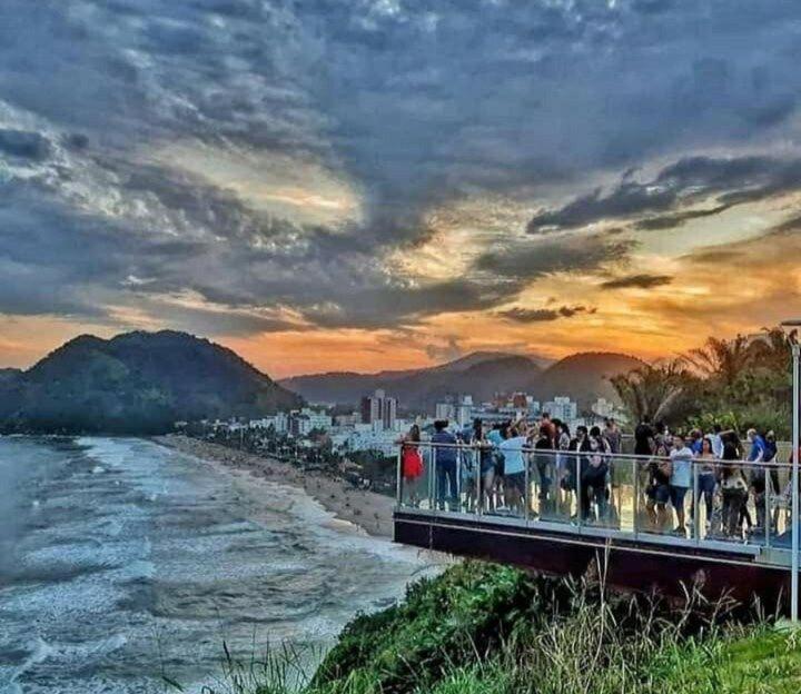 Apartamento Apto A Menos De 5 Minutos Da Asturias! Guarujá
